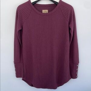 Chaser Women's Waffle Knit Thermal Top Burgundy with Buttoned Sleeves Medium